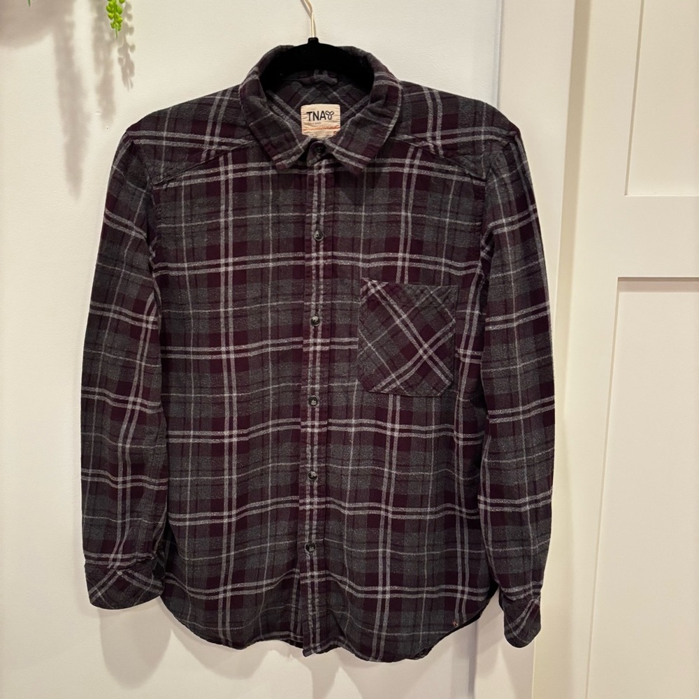 Aritzia TNA boyfriend Flannel Dark Gray Plaid Button Down Shirt Women's Size S